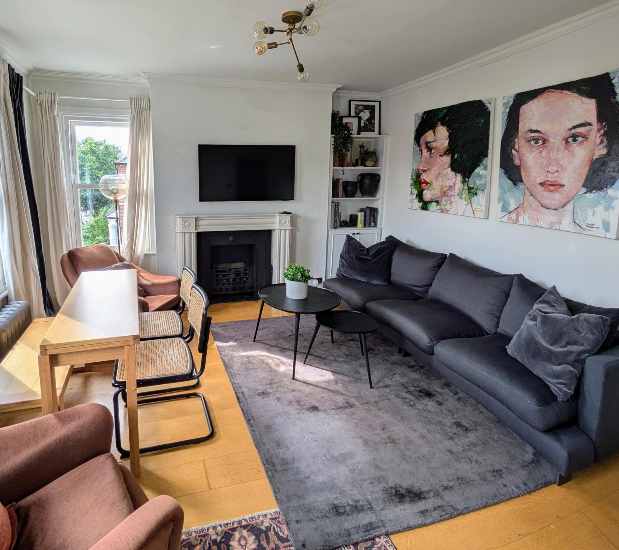 Charming Bright 2-bed Heritage Flat, Battersea Park, * Londra